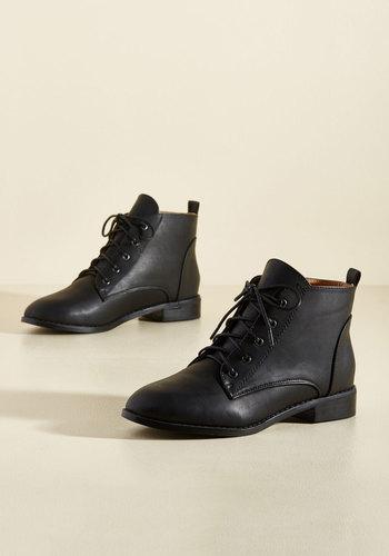  Endlessly Essential Boot In Black In 6