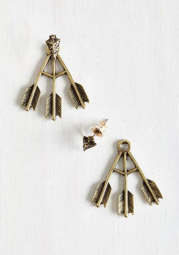 Alikhan Point Of Attention Earrings In Gold