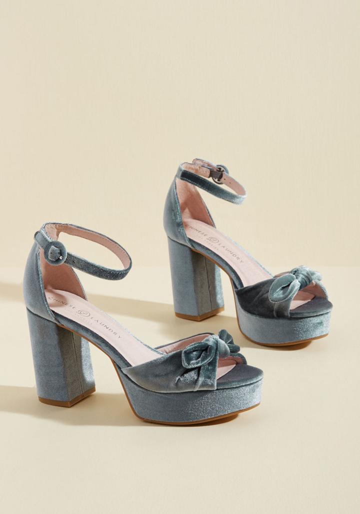Modcloth Platform Sass Velvet Heel In 6.5