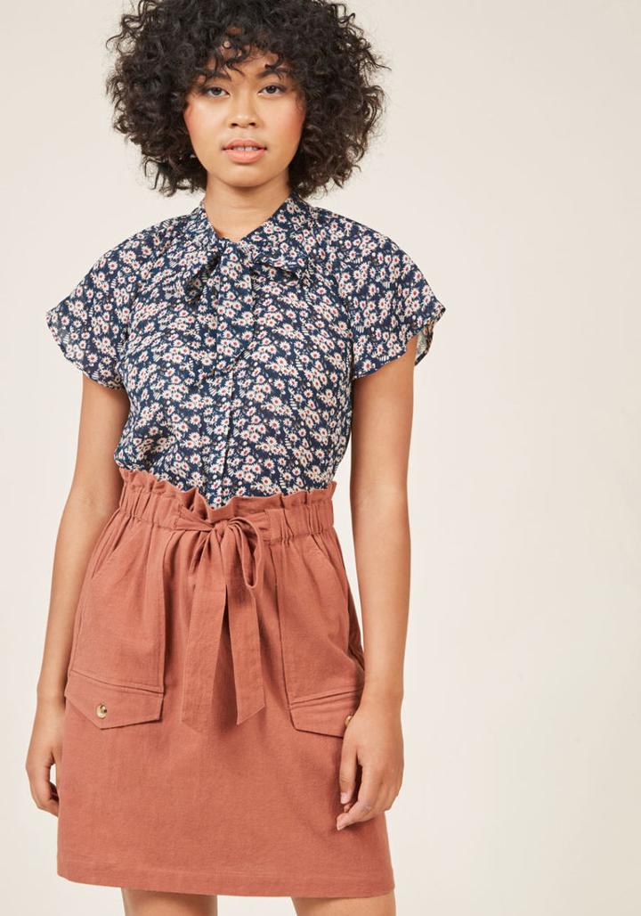 Modcloth Tie Neck Flutter Sleeve Button-up Top In Xs