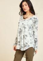  Embracing Basic Long Sleeve Top In Smoky Floral In Xs