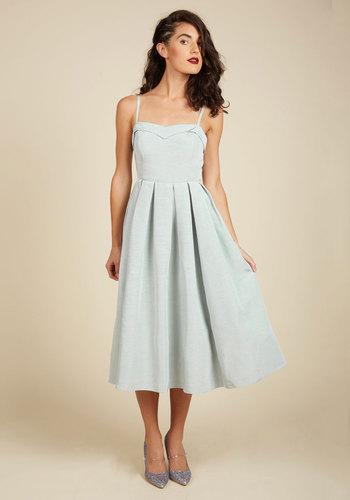  Convivial Connection Midi Dress In Mist In 1x