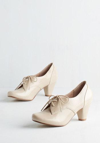Demfonnavidonadio Swing Along Heel In Cream