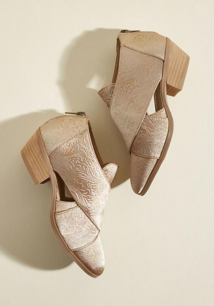 Modcloth Repping Radiance Cutout Bootie In Golden Glow In 9
