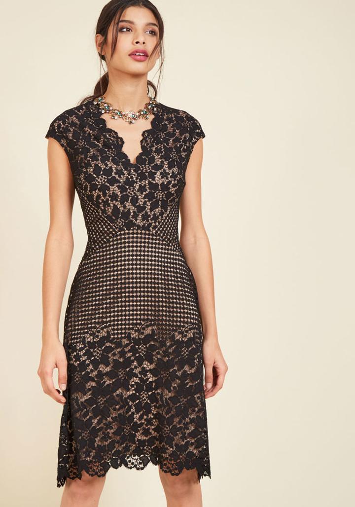 Modcloth Motif Magnificence Lace Dress