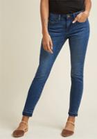 Modcloth Denim Skinny Jeans With Raw Hem In L