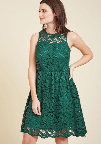 Lithe Laughter Lace Dress In 0
