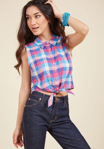  Pros And Convertibles Button-up Top In Plaid In Xxs