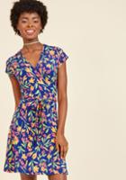 Modcloth The Ace Of Ease Wrap Dress In Bold Blossom