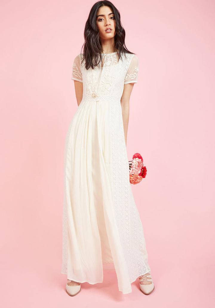  Intricate Observance Maxi Dress In Ivory In Xs