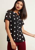 Modcloth Let's Do Lovely Button-up Top In Noir Puff In S
