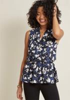 Modcloth Great Gal In The Corner Office Floral Top In Blue Petals In Xl