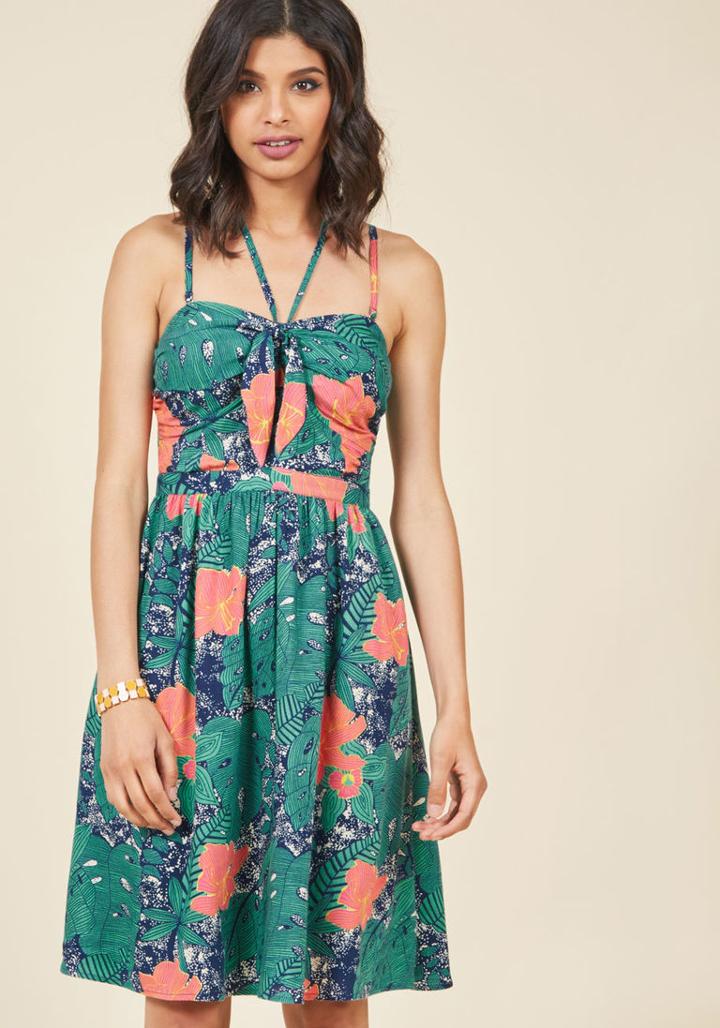 Modcloth Guests Welcome Convertible A-line Dress In Tropical In 3x