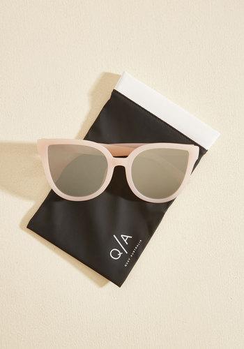 Quay Paradiso Sunglasses In Petal