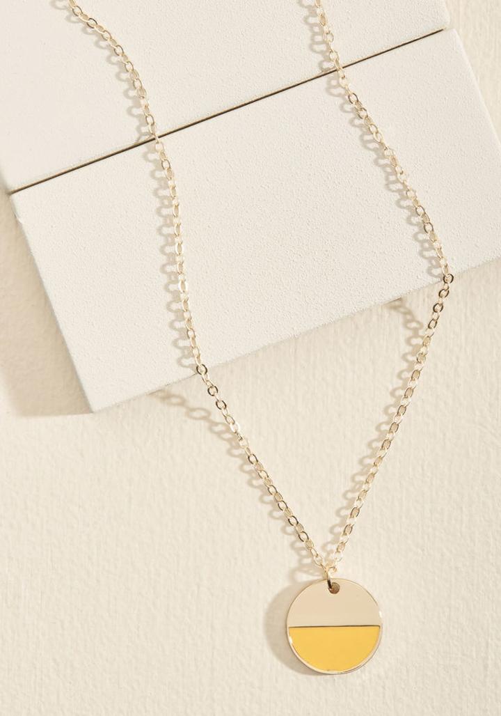 Modcloth Stunning In Circles Necklace In Sunlight