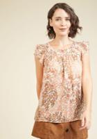  Ruffle Foraging Floral Top In Enoki In S