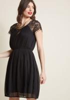 Modcloth Lace-touched Pleated Dress In L
