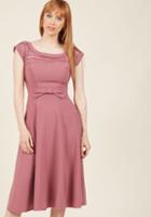 Modcloth Worth The Wink Midi Dress In Hydrangea In M