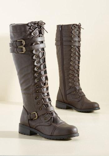  Channeling Classic Boot In Molasses In 6