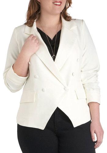 Cruise And Ahhs Blazer In Plus Size