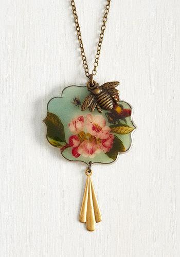  Beautiful As Can Bee Necklace