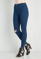 Glamorous Sojourn To Soho Pants In Mid Wash