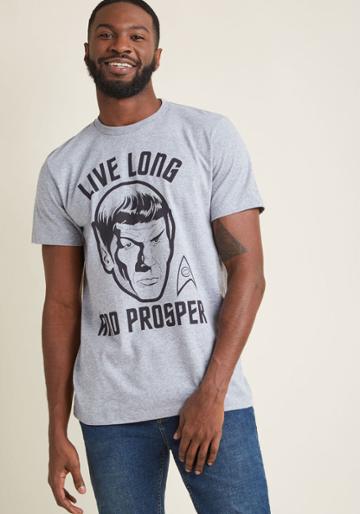 Modcloth Pull Out All The Spocks Men's Graphic Tee In M