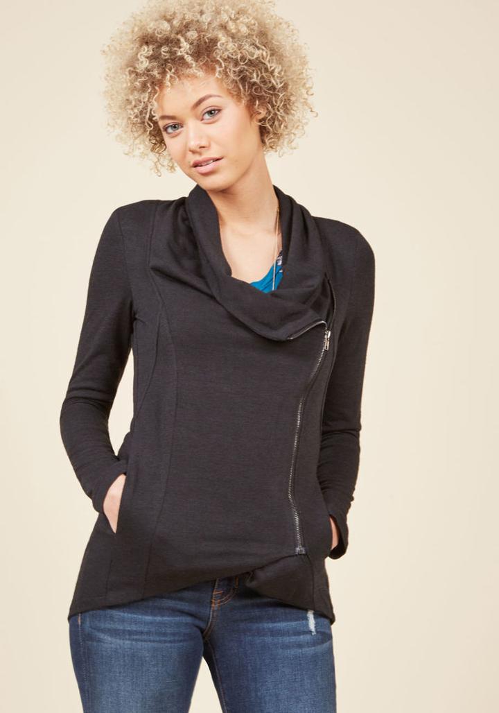 Modcloth Airport Greeting Cardigan In Ink