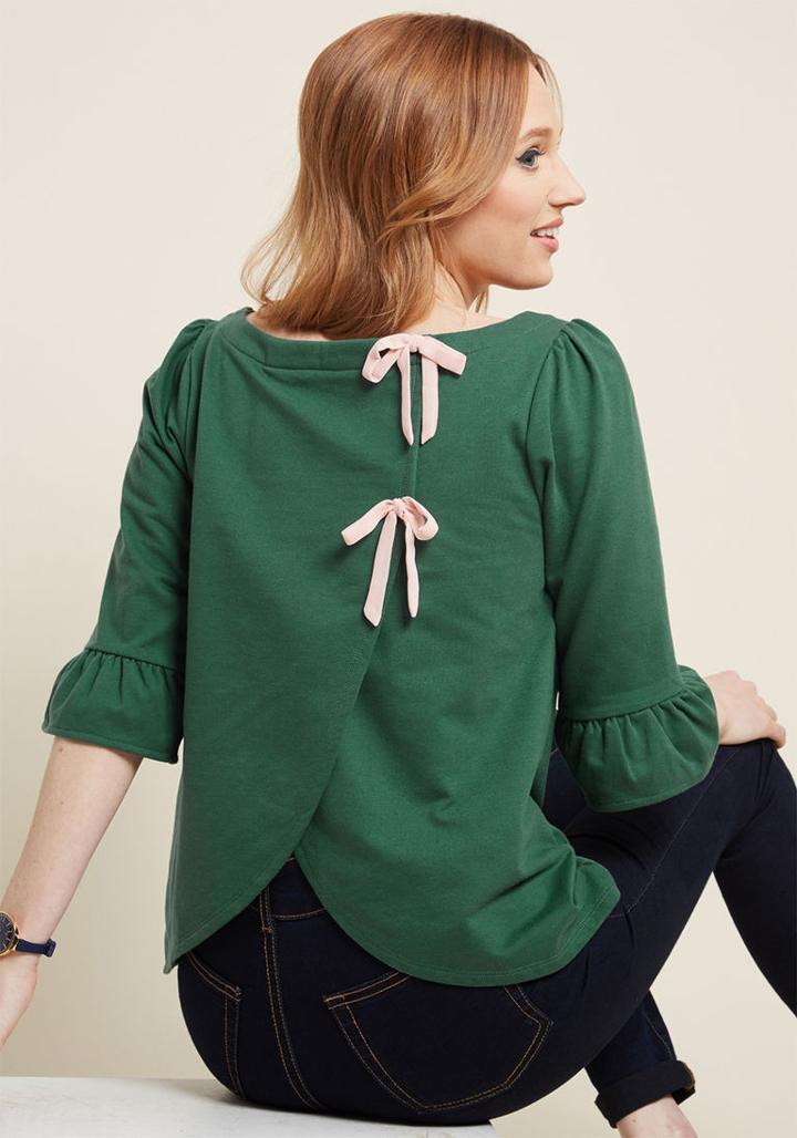 Modcloth Spiffed-up Sunday Pullover In Green In Xl