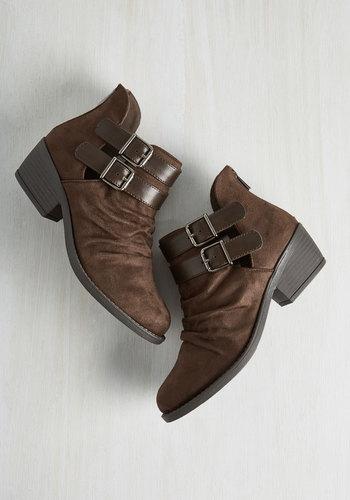  Vouch For Slouch Block Heel Bootie In 10