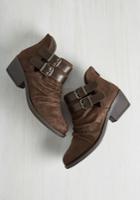  Vouch For Slouch Block Heel Bootie In 10