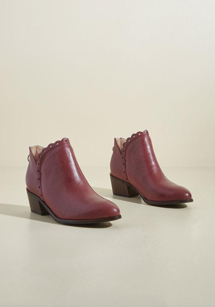Latigo Voice Of Verve Leather Bootie In 9