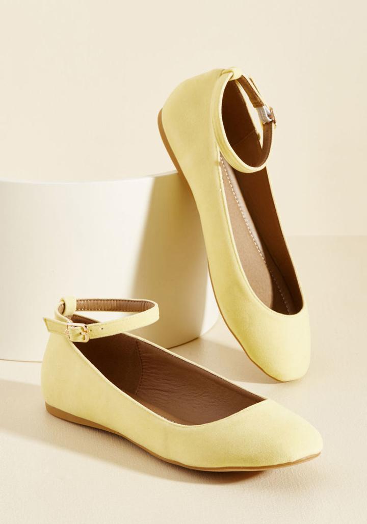 Modcloth Every Step You Take Vegan Flat In Dandelion In 8