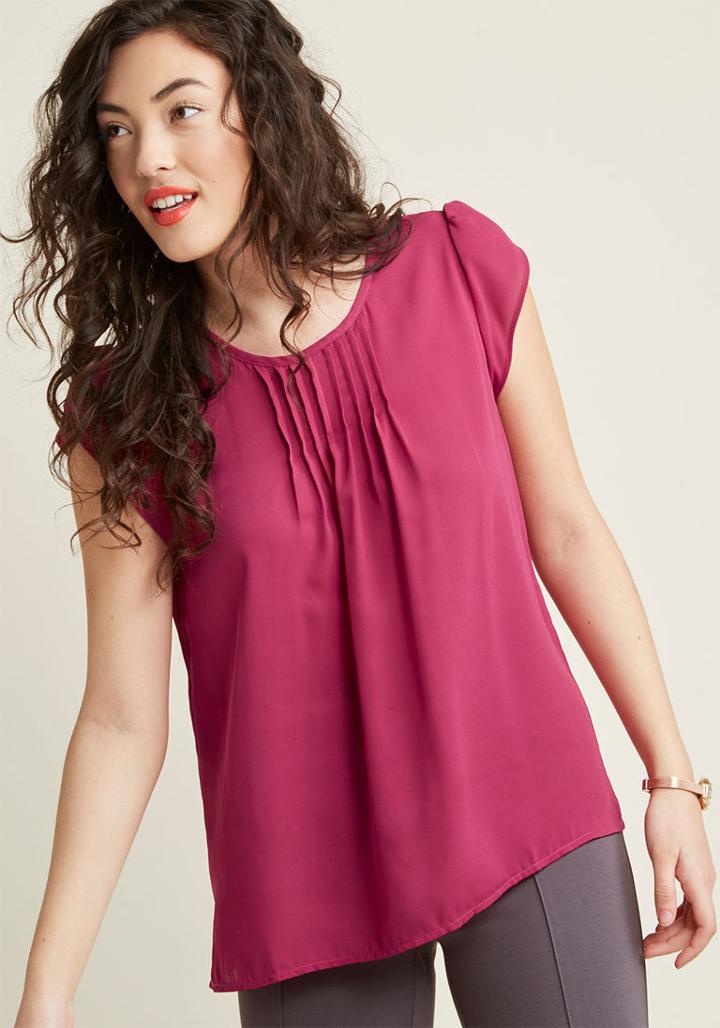 Modcloth Charmer In Charge Top In Raspberry In Xl