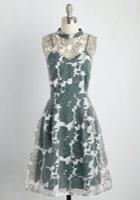  Unfalteringly Feminine Floral Dress In Emerald In Xs