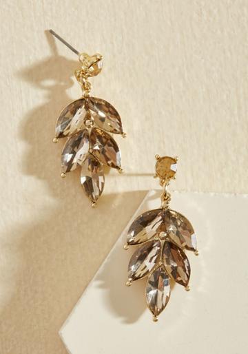 Modcloth Editor In Leaf Earrings In Champagne