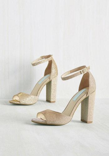  Stay On Pointe Metallic Heel In Gold In 9.5