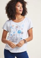 Modcloth Compare Floats Graphic Tee In Xs