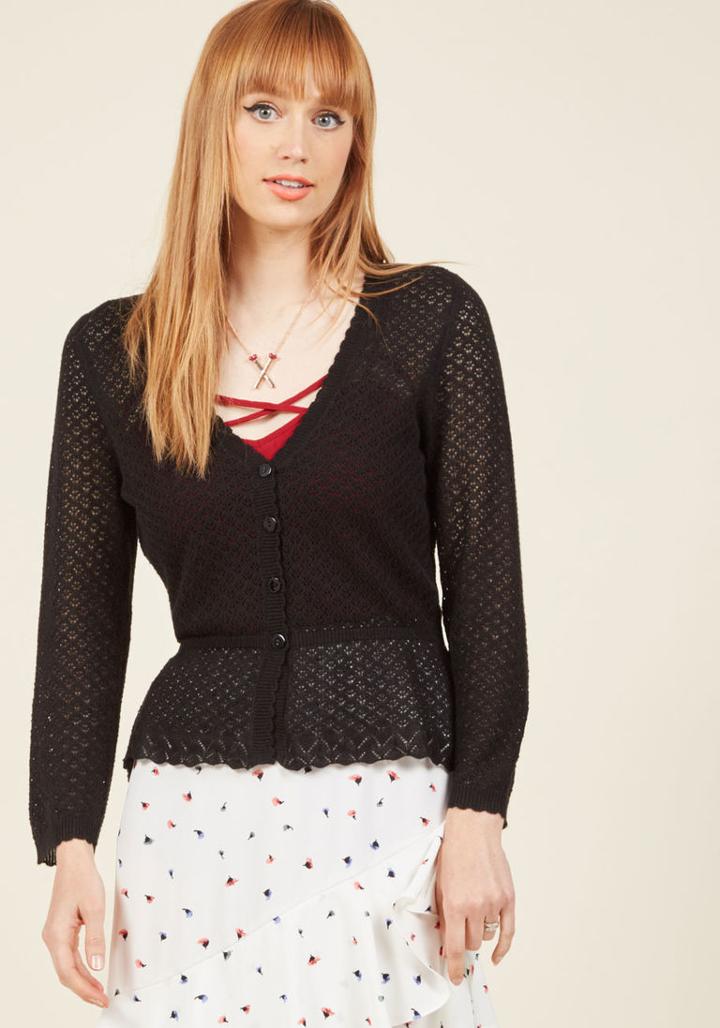 Modcloth Sweetest Subtleties Cardigan In Noir In Xxs