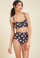 Modcloth Waterfront Flaunt Swimsuit Top In Swans