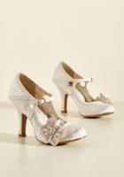 Rubyshoo Chimerical Caper Mary Jane Heel In Champagne