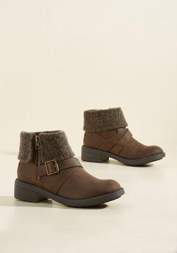  Shooting Star Search Bootie In Cocoa In 6.5