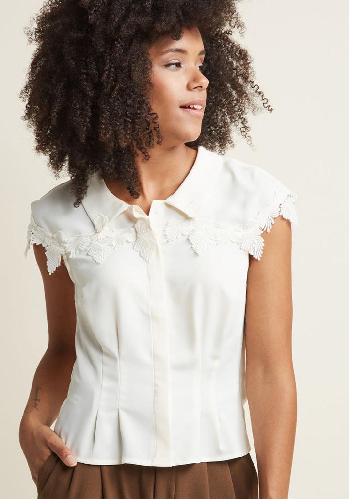 Modcloth Retro Button-up Top With Appliques In Ivory In S