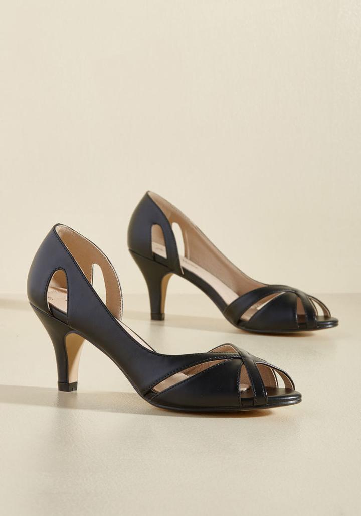  The Timeless Has Come Peep Toe Heel In Noir In 41