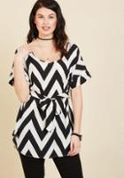 Modcloth Medium Format Memory Tunic In Black And White Zigzag