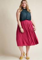 Modcloth Expect The Best Pleated Midi Skirt In Magenta In M