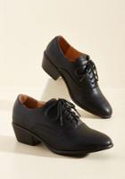  Engineer To The Mark Oxford Heel In Black In 5.5