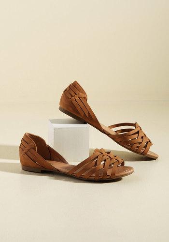  Temple Of The Swoon Flat In Caramel In 6.5