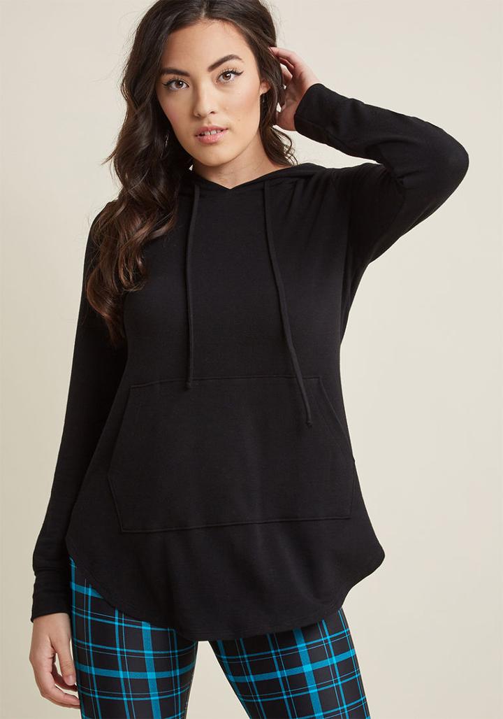 Modcloth Snuggled In Softness Knit Top In Black In 2x