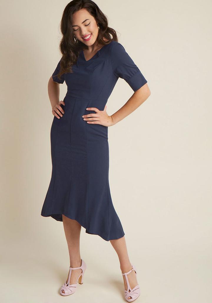 Modcloth Retro V-neck Sheath Dress In Xs
